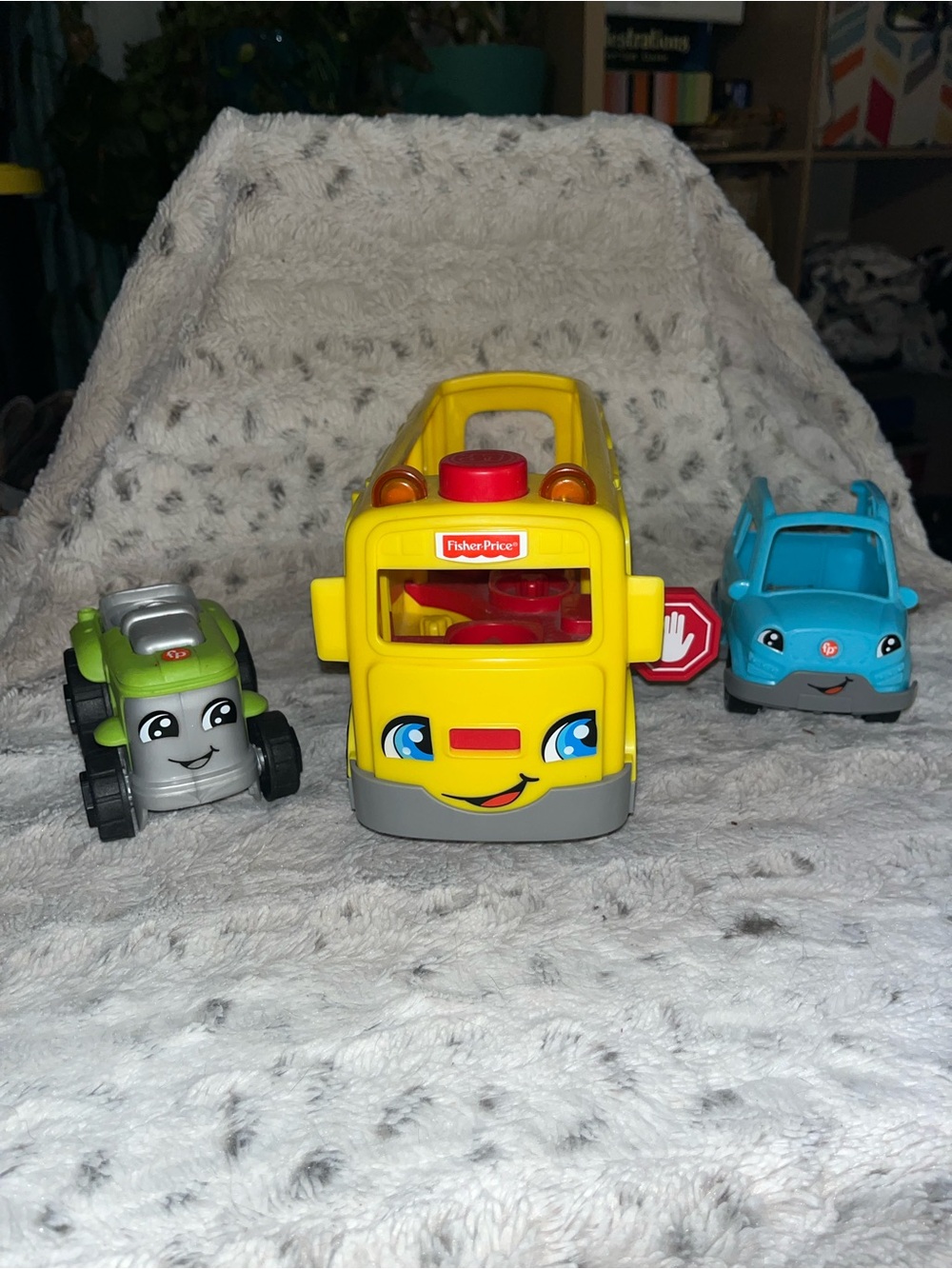 Fisher-Price Little People Lot Sit With Me School Bus Green Tractor Blue Car